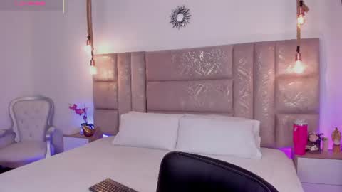 Snapshot of oriana_guzman chatting on July 2026 11:58:01 PM Miss Guzman online show from July 2026 11:58:01 PM