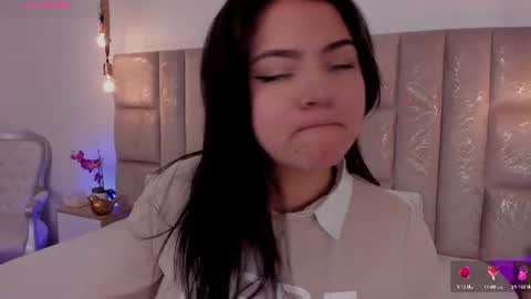 Snapshot of oriana_guzman chatting on August 2026 12:09:01 AM Miss Guzman online show from August 2026 12:09:01 AM