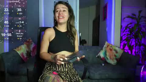 Snapshot of oriana_thomson2 chatting on March 2026 05:15:02 AM Oriana online show from March 2026 05:15:02 AM