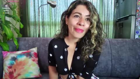 Oriana online show from May 2026 03:50:02 PM