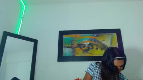 Oriana online show from January 2025 04:59:02 PM