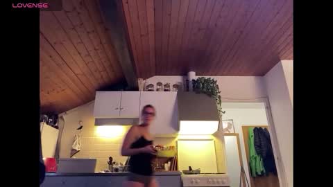 Snapshot of orimalike chatting on December 2024 04:40:01 PM orimalike online show from December 2024 04:40:01 PM