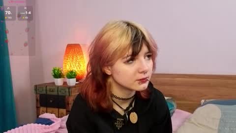 Ashley online show from November 2025 05:37:01 PM