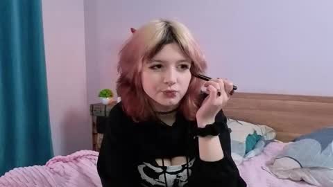 Ashley online show from November 2025 05:46:02 PM