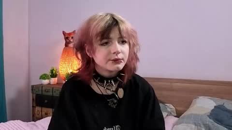 Ashley online show from November 2025 07:36:02 PM