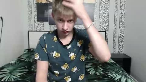 Snapshot of oscar_bell chatting on October 2025 08:26:01 PM Oscar online show from October 2025 08:26:01 PM