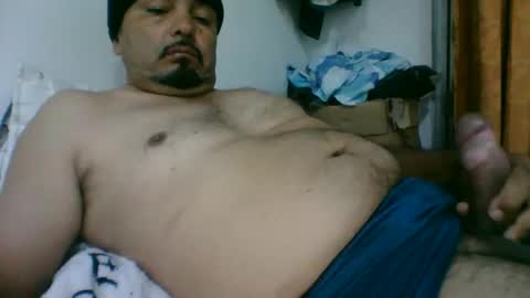 oscarjhe3512 online show from May 2026 01:44:01 AM