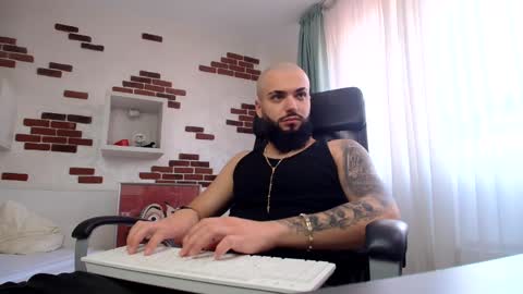 OscarWills online show from May 2026 07:38:01 AM