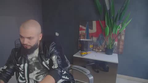 OscarWills online show from June 2026 04:58:02 AM