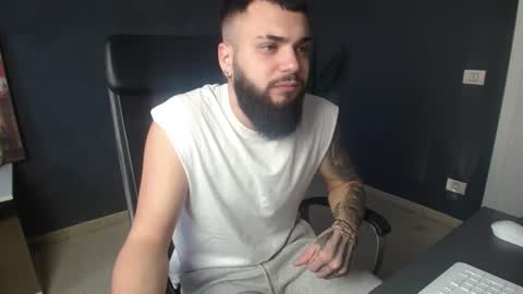 OscarWills online show from August 2026 04:36:02 AM
