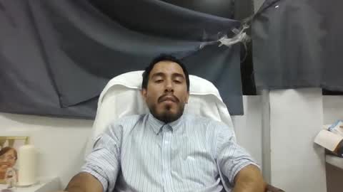 Snapshot of oscaryn_martell chatting on April 2026 01:32:01 AM oscaryn_martell online show from April 2026 01:32:01 AM