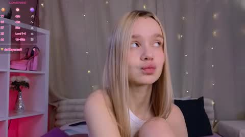 Snapshot of oseaan chatting on March 2025 02:21:02 PM Heidi online show from March 2025 02:21:02 PM