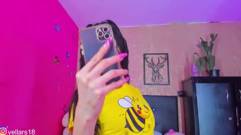 Snapshot of osiris_doll chatting on September 2025 07:05:01 PM vella online show from September 2025 07:05:01 PM