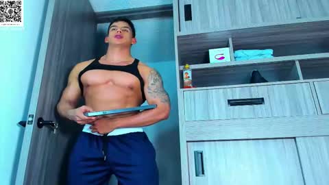 Snapshot of oskar_ford21 chatting on October 2025 02:12:02 AM Oskar Ford NEW ACCOUNT online show from October 2025 02:12:02 AM