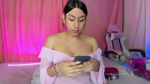 Maria   online show from June 2026 01:39:01 AM