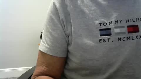 Ossi online show from February 2025 11:42:02 PM