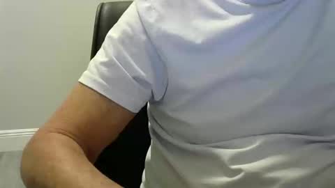 Ossi online show from November 2025 01:48:02 AM