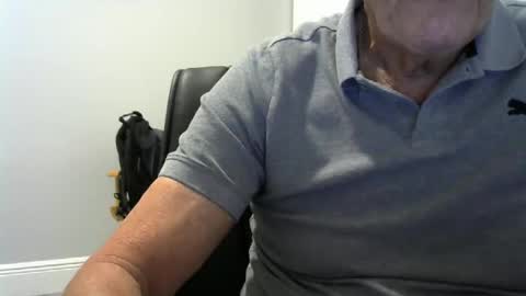 Ossi online show from December 2025 03:34:02 AM