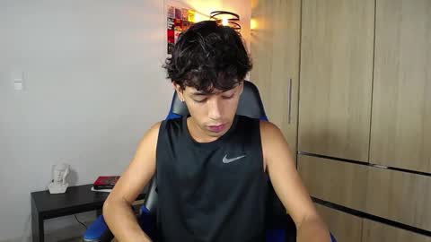 Snapshot of ostin_18hot chatting on December 2024 02:32:01 AM ostin 18hot online show from December 2024 02:32:01 AM