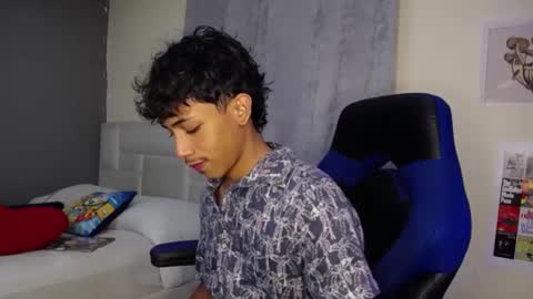 Snapshot of ostin_18hot chatting on September 2025 12:33:02 AM ostin 18hot online show from September 2025 12:33:02 AM