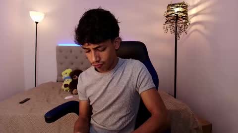 Snapshot of ostin_18hot chatting on October 2025 10:52:02 PM ostin 18hot online show from October 2025 10:52:02 PM