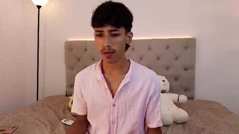 Snapshot of ostin_18hot chatting on October 2025 12:55:01 AM ostin 18hot online show from October 2025 12:55:01 AM