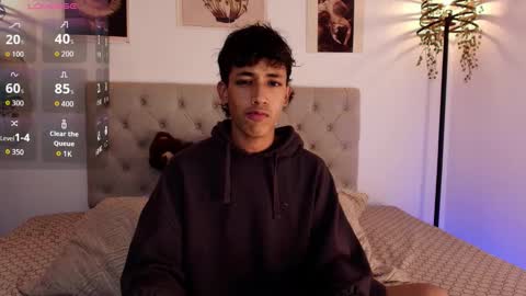 Snapshot of ostin_18hot chatting on October 2025 01:17:01 AM ostin 18hot online show from October 2025 01:17:01 AM