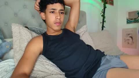 ostin 18hot online show from May 2026 04:07:02 AM