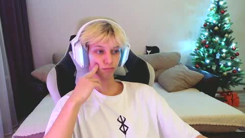 Ostin online show from January 2025 03:34:02 PM