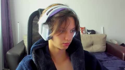 Ostin online show from November 2025 07:41:02 AM