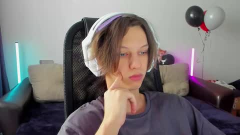 Ostin online show from January 2026 04:49:02 AM