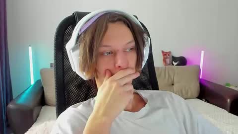 Ostin online show from February 2026 07:40:01 AM