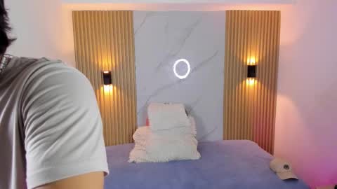 Otto Andrew online show from March 2026 07:53:02 PM