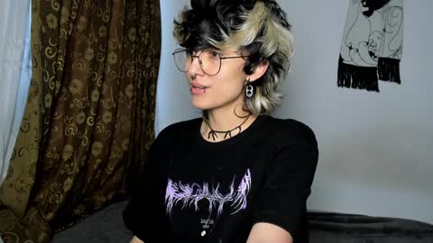 Snapshot of ottoyan_ chatting on December 2024 10:16:01 PM Otto 3 online show from December 2024 10:16:01 PM