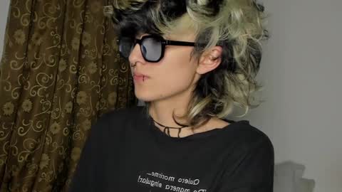 Snapshot of ottoyan_ chatting on January 2025 04:15:01 AM Otto 3 online show from January 2025 04:15:01 AM