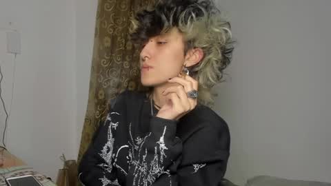 Snapshot of ottoyan_ chatting on January 2025 07:47:02 AM Otto 3 online show from January 2025 07:47:02 AM