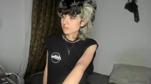 Snapshot of ottoyan_ chatting on February 2025 11:14:02 PM Otto 3 online show from February 2025 11:14:02 PM