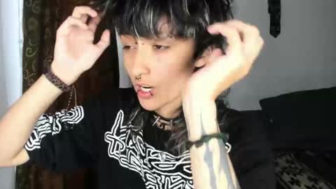 Snapshot of ottoyan_ chatting on September 2025 06:23:02 PM Otto 3 online show from September 2025 06:23:02 PM