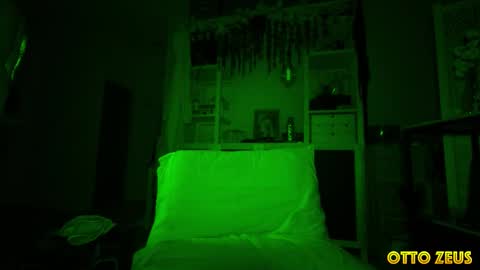 Otto Zeus online show from October 2025 05:57:02 AM