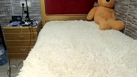 oumaimasoufaine66 online show from October 2025 11:59:02 PM