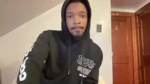 Snapshot of outofhisleague_ chatting on November 2025 06:39:01 PM outofhisleague_ online show from November 2025 06:39:01 PM