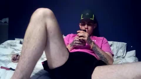 Owen kayz online show from October 2025 07:54:01 PM