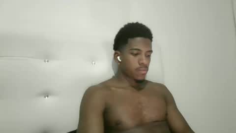 Owen online show from December 2025 06:08:02 AM