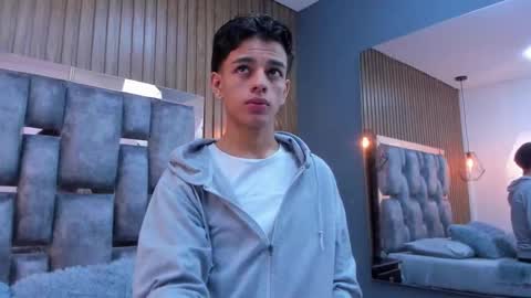 Owen Johnson online show from December 2025 11:38:02 AM