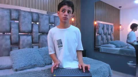 Owen Johnson online show from January 2026 12:08:02 PM