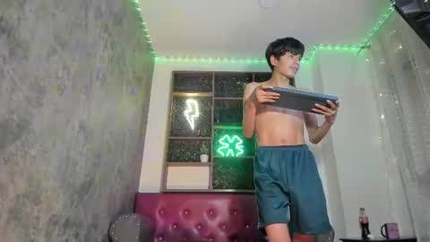 alex online show from July 2026 06:43:02 AM