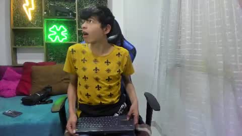 alex online show from July 2026 03:04:01 AM