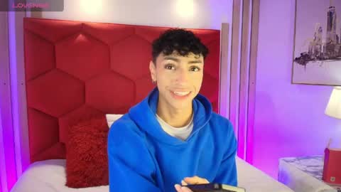 Owen online show from May 2026 03:03:01 AM