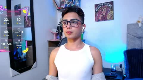 Snapshot of owenblue__ chatting on April 2026 07:08:01 AM Owen Independent model online show from April 2026 07:08:01 AM