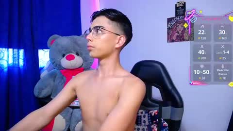 Owen  Independent model  online show from June 2026 09:30:01 PM